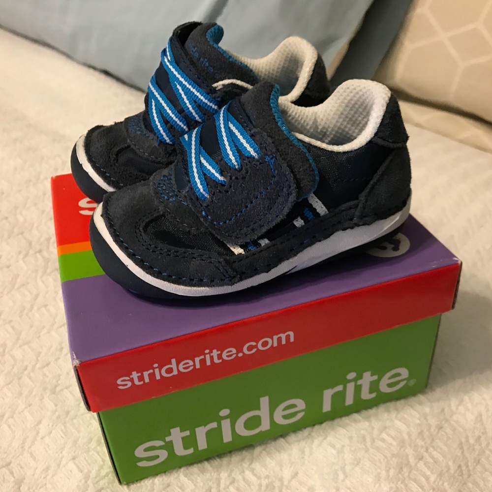 Perfect Gift: Brand New Stride Rite baby shoes 3M